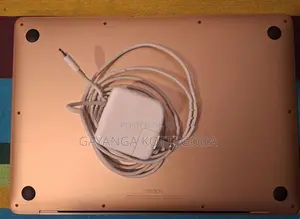 Used Apple Macbook Air M1