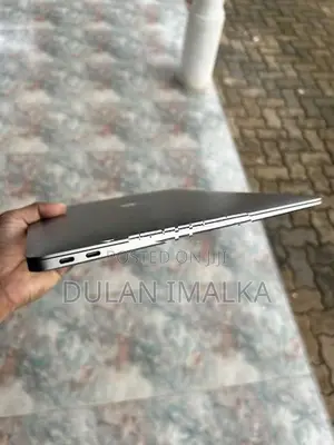 Apple MacBook Air M1 2020 8GB RAM 512GB SSD