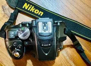 Nikon D5300 DSLR Camera with AF-P NIKKOR 18-55mm VR Lens
