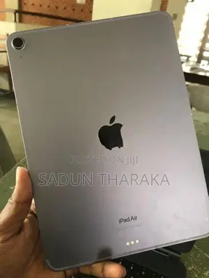 Ipad Air 5 M1 with magic keyboard