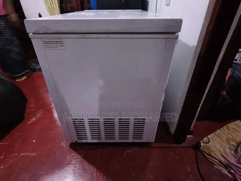 Chest Freezer 320 L