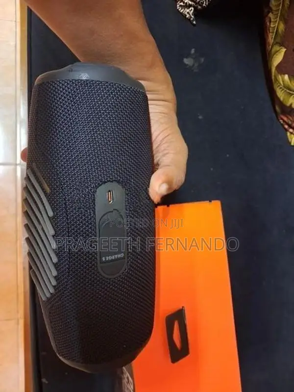 JBL Charge 5