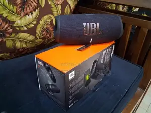 JBL Charge 5