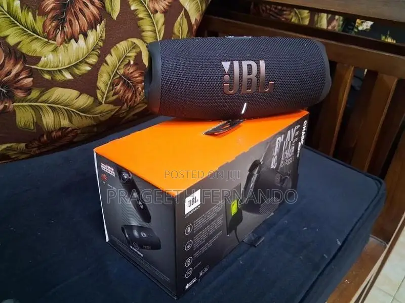 JBL Charge 5