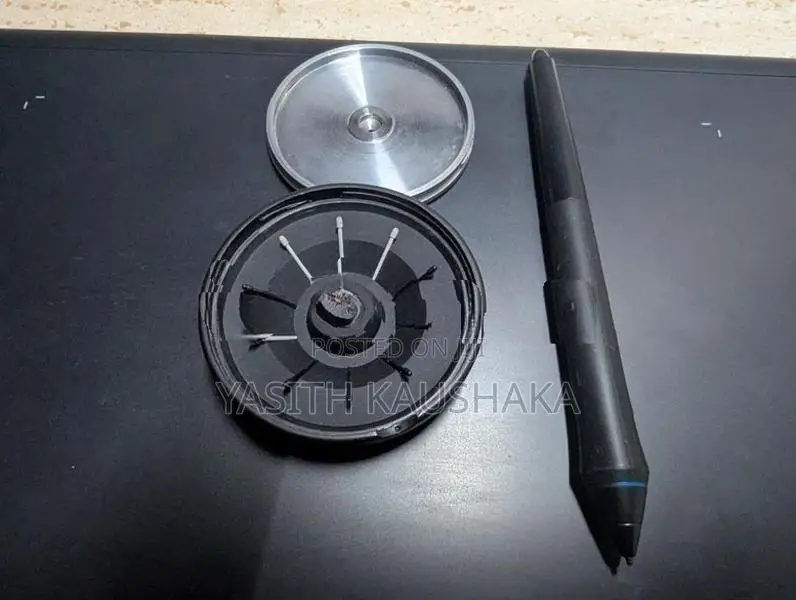 Wacom Intuos Pro Graphic Tablet