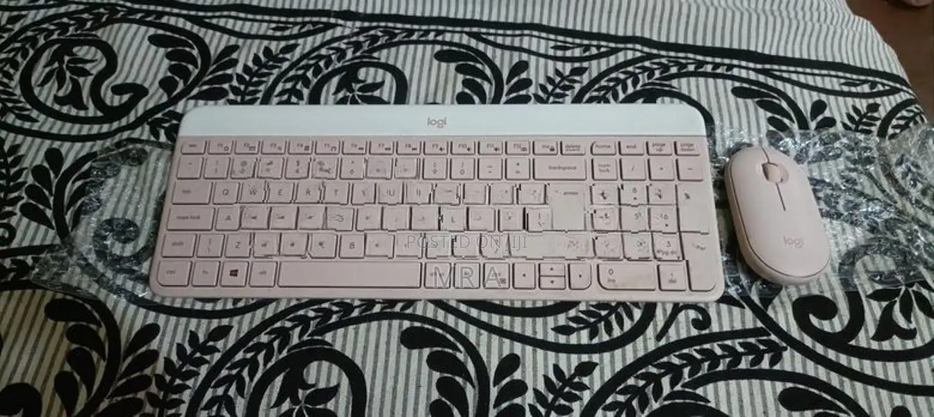 Logitech K770 Wireless Keyboard With Mouse