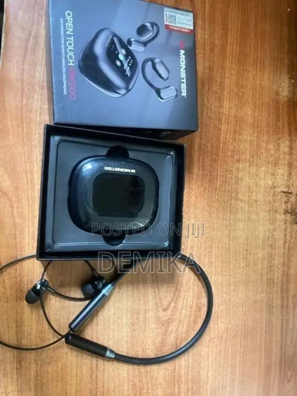 Monster earphones + neckband
