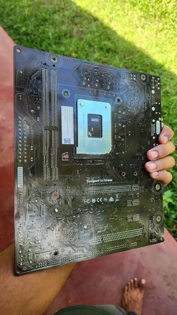 H110M4 Motherboard