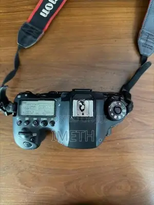 Canon 6D Mark 2