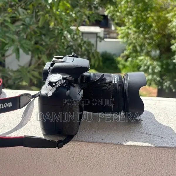 Canon EOS 500D DSLR + 18-55mm Lens