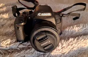 Canon 800D Camera with 50mm Lens