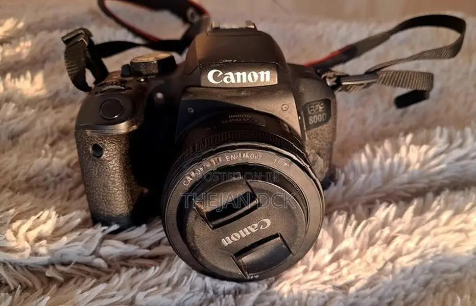 Canon 800D Camera with 50mm Lens