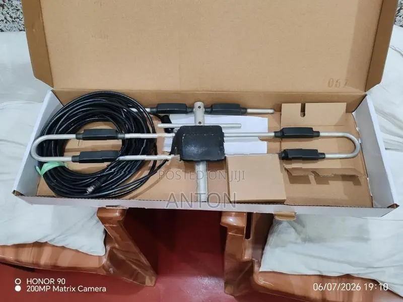 Built in Booster TV Antenna
