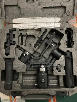 Nikon D5600 DSLR Full Setup