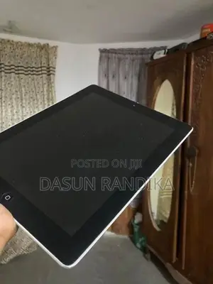 Apple iPad (Used)