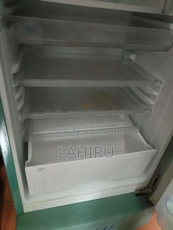 Sisil Refrigerator