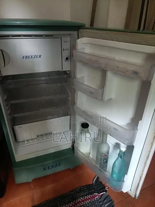 Sisil Refrigerator