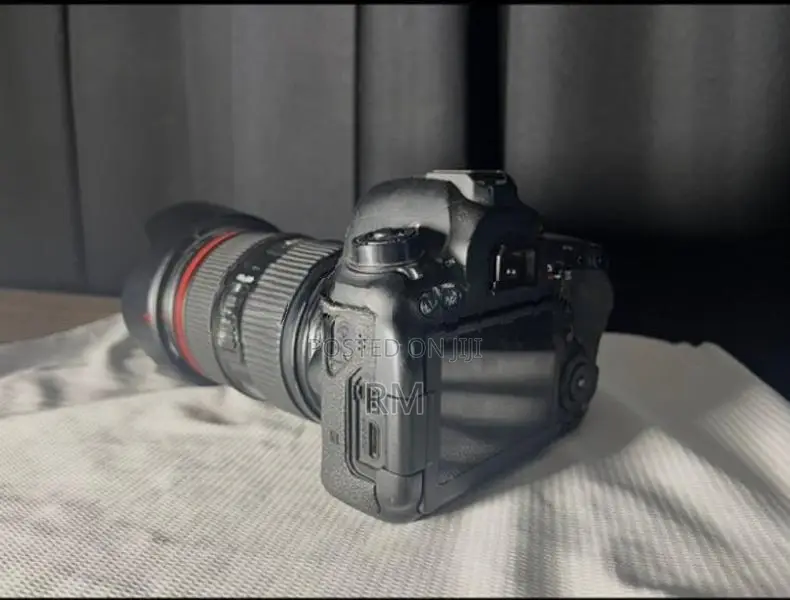 Canon EOS 6D Mark II