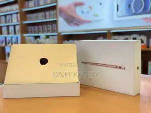 Apple MacBook Air Intel i3 (Used)