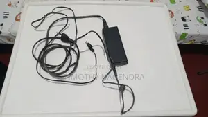 Yamaha AC Power Adapter (PA-300C) – 16V 2.4A