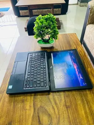 DELL Latitude core i5 7th GEN 8GB RAM 256GB NVMe SSD