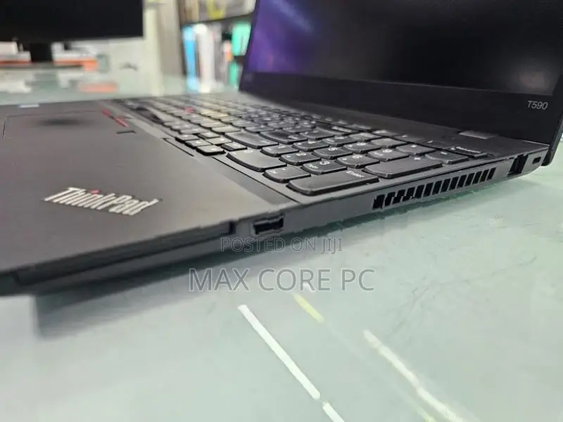 Lenovo ThinkPad T590 Core i5 8th Gen 8GB DDR4 RAM 256GB NVME 15.6" use