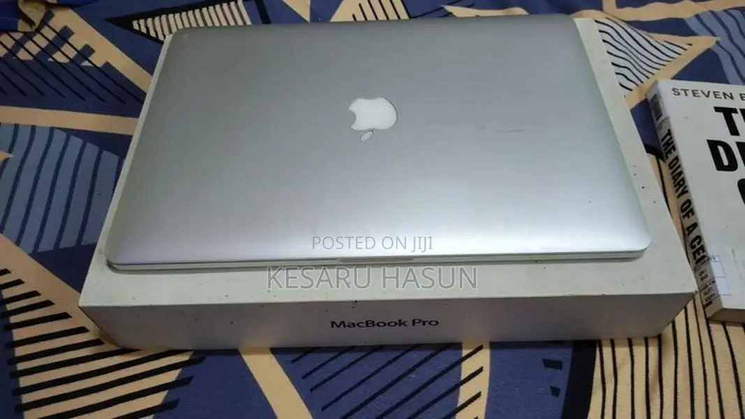 MacBook Pro 2013 15-inch for Parts (New Battery with Charger)