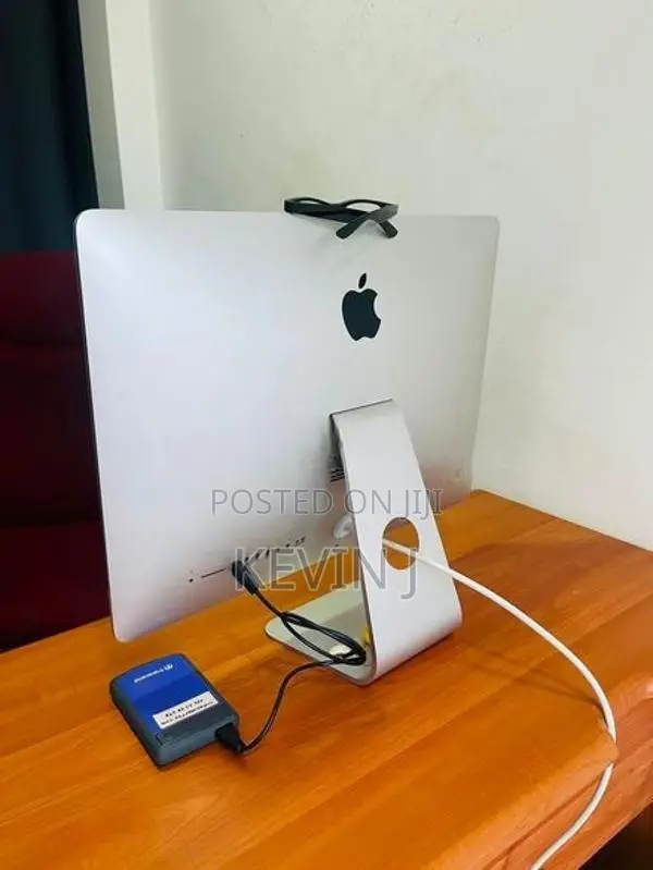 Apple iMac 21.5-inch, Mid 2014