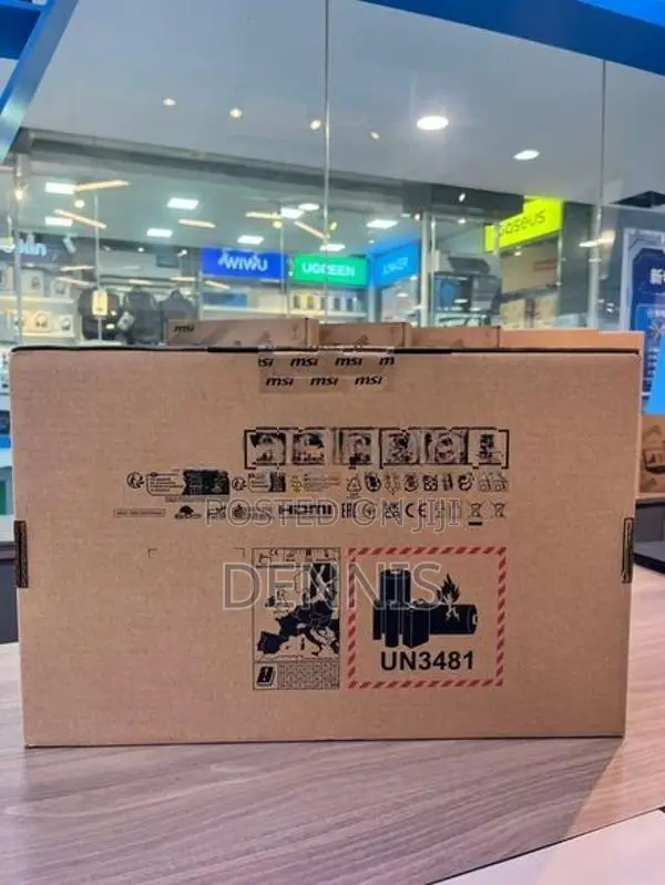 MSI Modern 15 F1MG - Core 7 150U