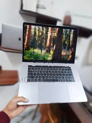 Apple MacBook Pro A1990 15-INCH 16GB Ram 256GB SSD (Touch Bar)