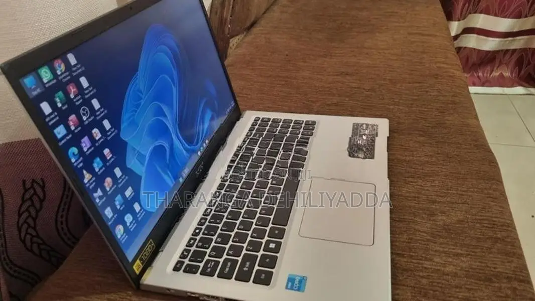 I 3 11th GEN Laptop
