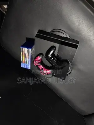 Sony PS 4 500GB Set