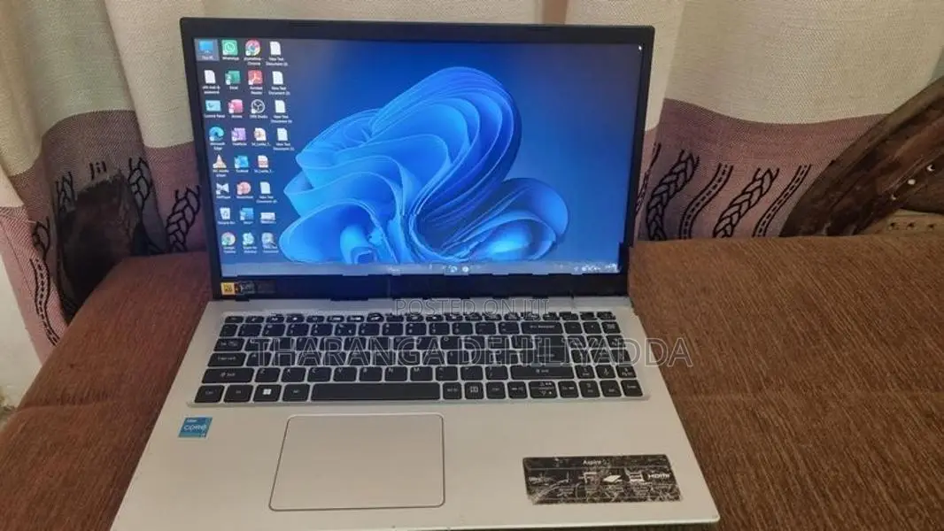 I 3 11th GEN Laptop