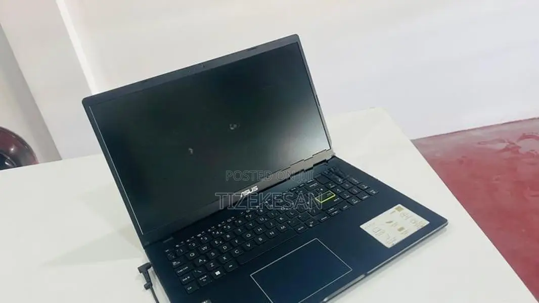 Asus VivoBook E510MA | Intel Pentium Silver N5030 4GB Ram 128GB