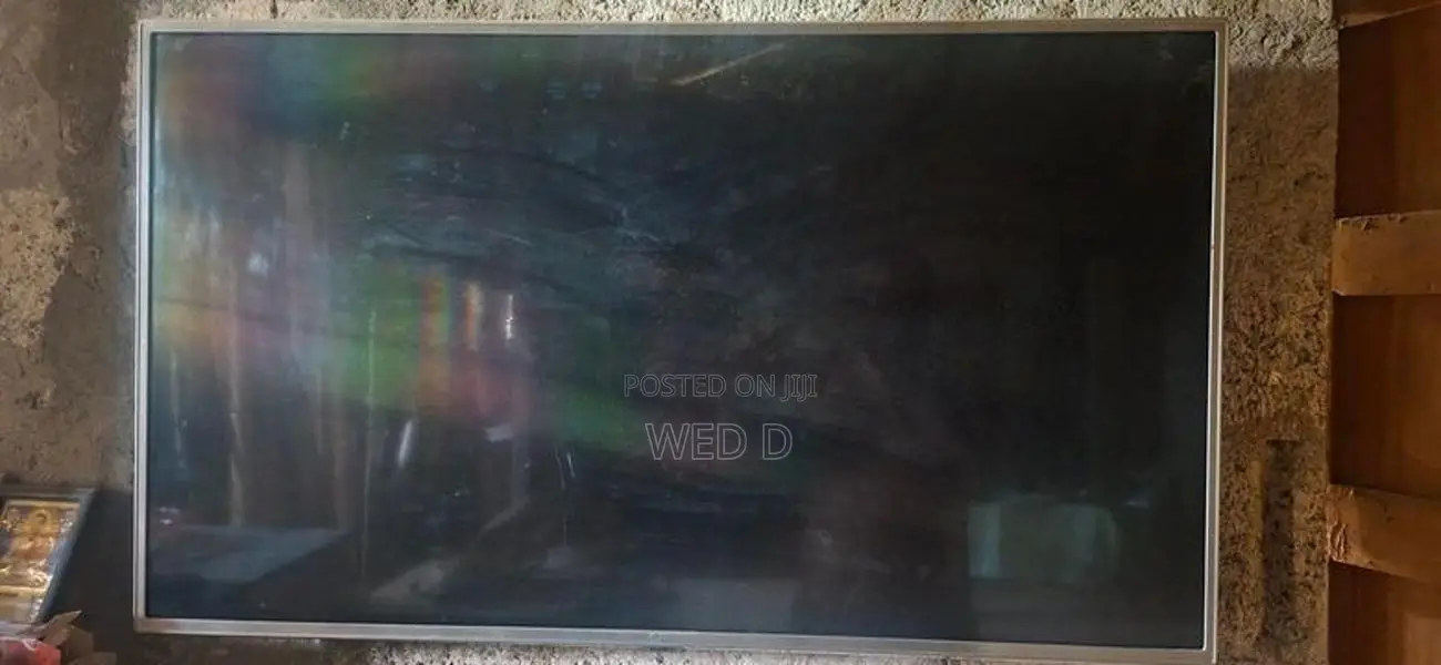 LG weboos 43