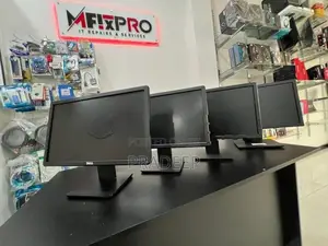 DELL 19” WIDE LED MONITORS HOME OFFICE STUDY USE