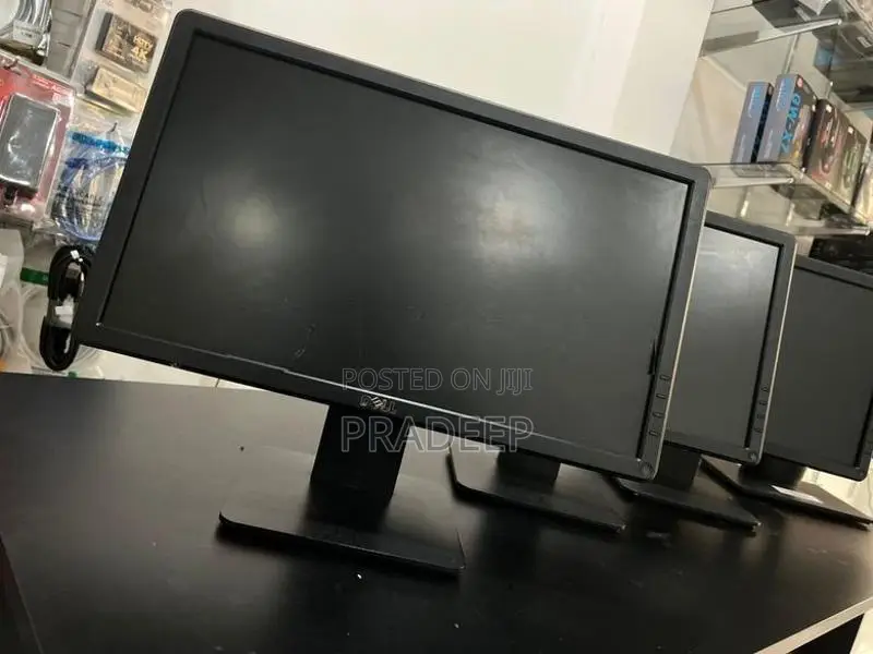 DELL 19” WIDE LED MONITORS HOME OFFICE STUDY USE