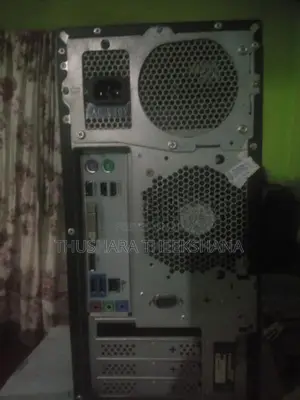 Desktop PC with 21.5" ViewSonic Monitor UPS - Full Set