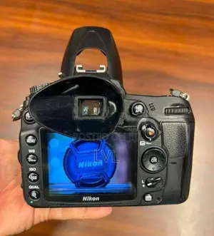 Nikon D7000