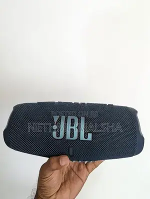 JBL Charge 5