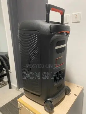JBL 320 Speaker