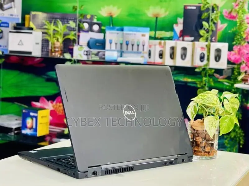 Dell Latitude 5580 | Intel i5 6th Gen 8GB RAM 256GB SSD 15.6"