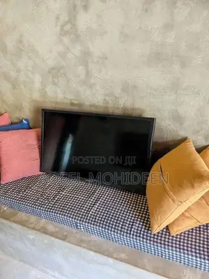 Samsung UA32J4003DR 32" Inch TV