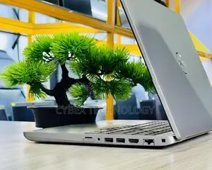 Dell Latitude 5510|Intel i5 10th Gen|8GB RAM|256GB SSD|15.6"