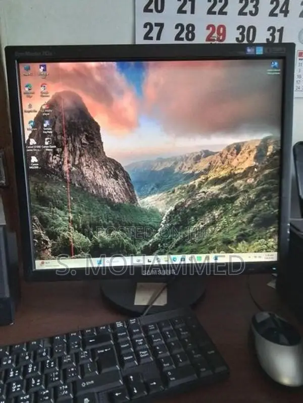 Samsung SyncMaster 743B 17-inch LCD Monitor