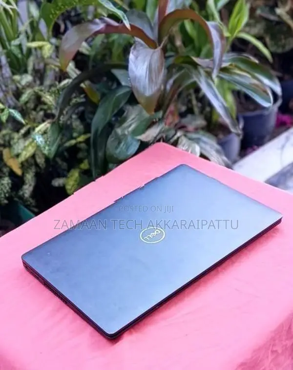 Dell Latitude 5500 Laptop