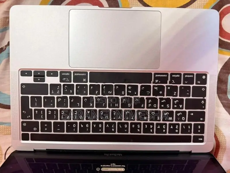 Apple Macbook Pro M2