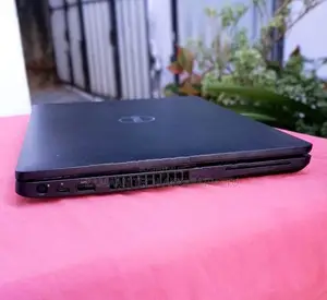 Dell Latitude 5500 Laptop