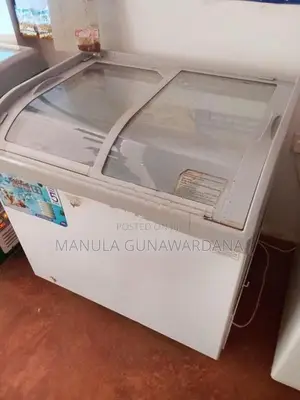 Abans Curved Glass Top Freezer 258 L