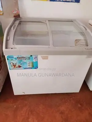 Abans Curved Glass Top Freezer 258 L